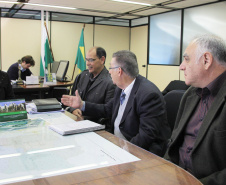 Empresários da Fazendinha e Caiuá comemoram notícia de obras na rua Raul Pompeia