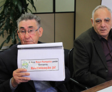 Empresários da Fazendinha e Caiuá comemoram notícia de obras na rua Raul Pompeia