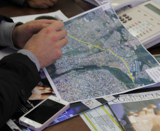 Empresários da Fazendinha e Caiuá comemoram notícia de obras na rua Raul Pompeia