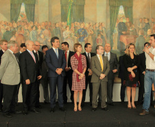 Só neste ano, pela SEDU, foram pagos R$ 320 milhões de repasses à realização de 753 ações em municípios do Paraná 