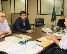 Crise do País dá início à cultura do uso da bicicleta em municípios do Paraná