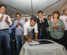 Richa lança pedra fundamental do Hospital Regional do Centro-Oeste e melhorias urbanas em Guarapuava