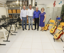 Governador Beto Richa inaugura a Escola Municipal Guido Maria Conforti, junto com o prefeito João José Tavares, a secretária municipal da Educação, Geuztinir Chini Pereira,o secretário do Desenvolvimento Urbano, Ratinho Junior, o deputado estadual Alexandre Curi e o deputado federal, Luiz Carlos Hauly. Lupionópolis, 12/02/2016. Foto: Pedro Ribas/ANPr