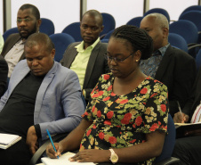 Representante de Angola elogia interação da Sociedade Organizada com Poder Público no Paraná