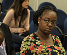 Representante de Angola elogia interação da Sociedade Organizada com Poder Público no Paraná