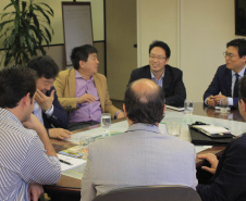 Empresários coreanos mostram projetos e convidam Ratinho Junior à inauguração do Escritório da empresa na China