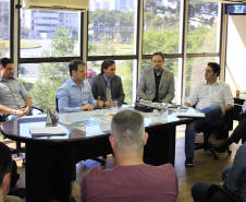  Ratinho Junior reúne equipe para avaliação trimestral dos trabalhos realizados

