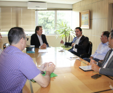 SEDU e SEMA buscam modelo inovador para gestão do lixo nos municípios paranaenses