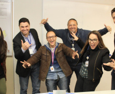 Hackathon propõe desafios, até de madrugada, que valem prêmios aos competidores