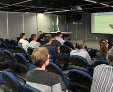 A administração pública busca ser eficiente, eficaz e efetiva com modernas técnicas de informática