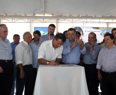 Apucarana comemora 73 anos de emancipação política e recebe obras e veículos do Governo do Paraná