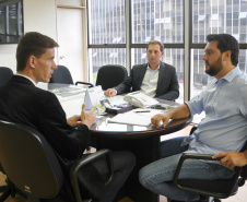 Novos gestores públicos elevam conceito do Paraná para além fronteiras