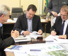 Parceria firmada entre SEDU e SETI abre oportunidades para capacitar servidores municipais em diversos cursos