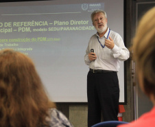 Fórum para Uniformizar Entendimento sobre Pavimentação Urbana mostra soluções paranaenses