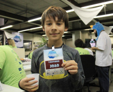 João, um youtuber de nove anos de idade