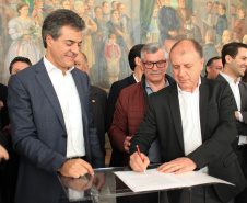 Governo do Estado libera R$ 25 milhões para obras e ações em 52 municípios paranaenses