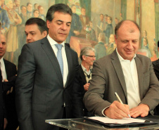 Governo do Estado autoriza mais de R$ 9 milhões para municípios do Paraná