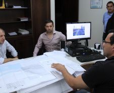 Ortega visita obras em Ponta Grossa