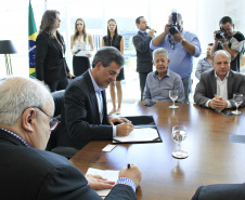 Richa cria Conselho de Transporte e autoriza ampliação e modernização em Terminais de Ônibus da RMC