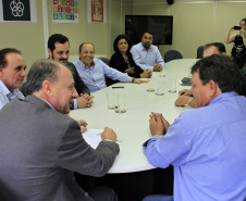 Ortega alerta prefeitos de que a direção da SEDU ainda está no mesmo endereço do Centro Cívico