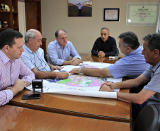 Ortega visita Apucarana, Maringá e Ivaiporã para entregar editais e ver obras 