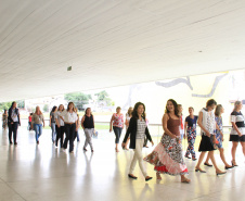 “Mulheres guerreiras e exemplares fazem parte do Governo do Paraná”, diz o secretário da SEDU