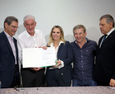 A governadora Cida Borghetti anunciou nesta quinta-feira (19) uma nova sede para o hemonúcleo de Toledo, a reforma de 24 unidades de saúde do Oeste e a liberação de R$ 4,66 milhões para sete municípios da região