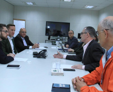 Representantes do Paranacidade e do Reino Unido fortalecem relações para projetos de desenvolvimento sustentável