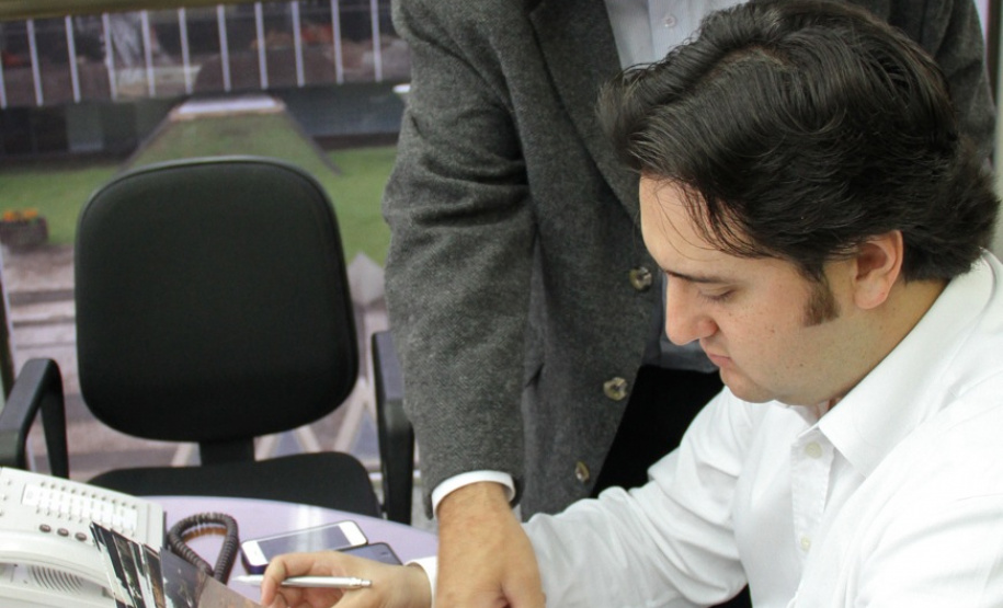 Ratinho Junior atende demandas dos municípios, uma delas de mais de uma década