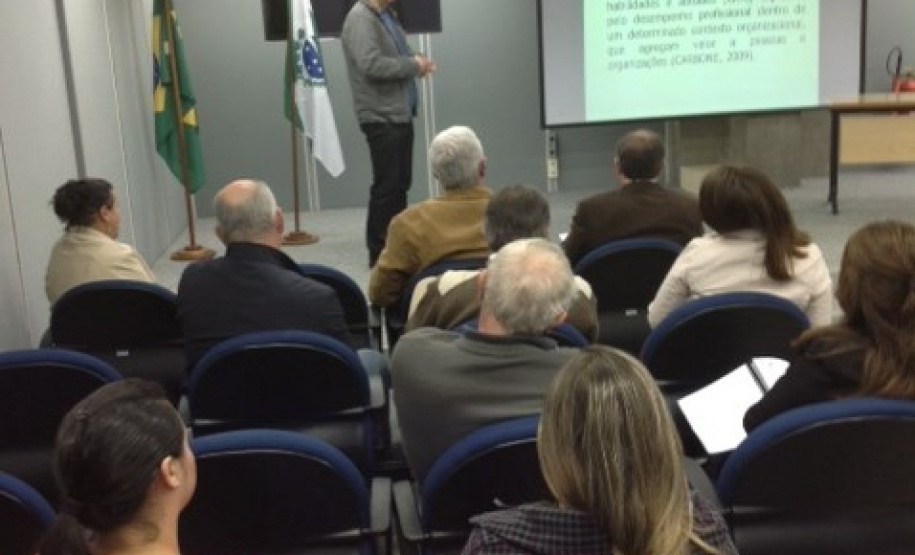 Estagiários da PUC mostram o potencial humano da SEDU em TCC