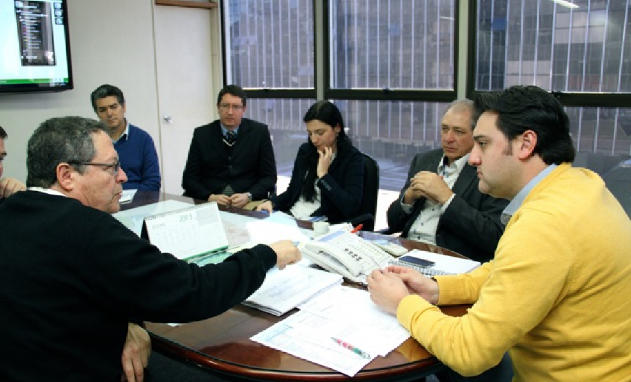 SEDU revitaliza parque de máquinas de Paranaguá