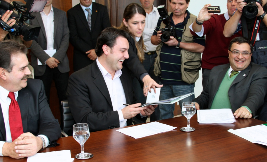 Governo do Estado, pela SEDU e SESA, anuncia novas parcerias de mais de R$ 12 milhões com a Prefeitura de Curitiba