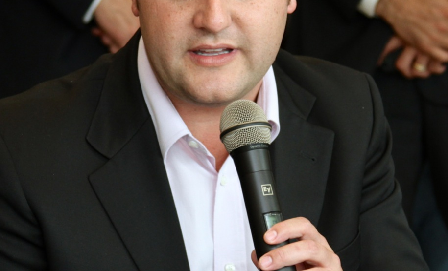 Governo do Estado, pela SEDU e SESA, anuncia novas parcerias de mais de R$ 12 milhões com a Prefeitura de Curitiba