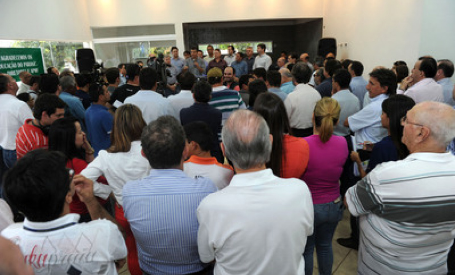 Governo do Estado leva novos benefícios à população das Regiões Norte, Oeste e Noroeste do Paraná