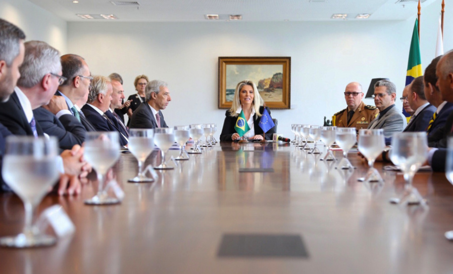 Governadora Cida Borghetti recebe a Missão Anual de Embaixadores da União Europeia que pela primeira vez acontece no Paraná.Curitiba, 03/05/2018.Foto: José Fernando Ogura/ANPr