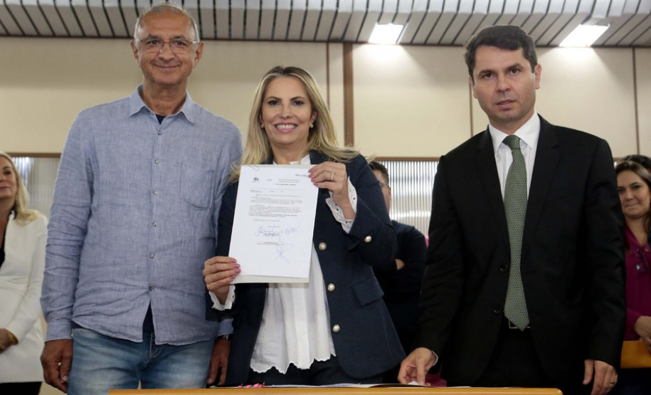 A governadora Cida Borghetti autorizou nesta terça-feira (08) convênios com Araucária, Contenda e Balsa Nova. Os valores somam $32 milhões de recursos a fundo perdido. Curitiba,08/05/2018 Foto:Jaelson Lucas / ANPr