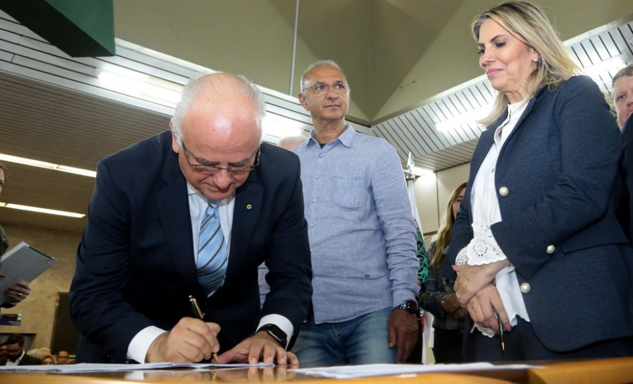 A governadora Cida Borghetti autorizou nesta terça-feira (08) convênios com Araucária, Contenda e Balsa Nova. Os valores somam $32 milhões de recursos a fundo perdido. Curitiba,08/05/2018 Foto:Jaelson Lucas / ANPr