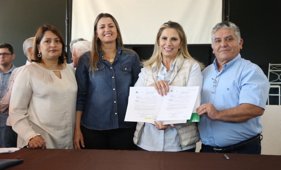 Governadora Cida Borghetti, em Maringá neste sábado (12), autoriza licitações para investimentos em municípios do Noroeste e Norte do Paraná, para obras de infraestrutura urbana e compra veículos e equipamentos. Maringá, 12/05/2018.Foto: José Fernando Ogura/ANPr