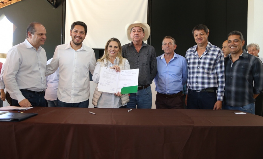 Governadora Cida Borghetti, em Maringá neste sábado (12), autoriza licitações para investimentos em municípios do Noroeste e Norte do Paraná, para obras de infraestrutura urbana e compra veículos e equipamentos. Maringá, 12/05/2018.Foto: José Fernando Ogura/ANPr