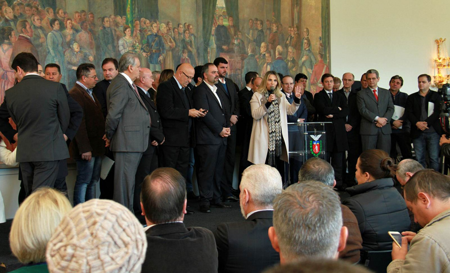 Cida libera recursos para investimentos em 106 municípios