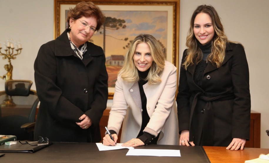 Governadora recebe a prefeita de Colombo, Beth Pavin e a deputada Maria Victória.Curitiba, 21/05/2018.Foto: José Fernando Ogura/ANPr