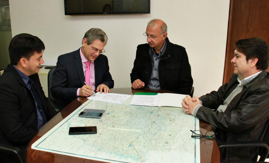 Governo autoriza quase R$ 10 milhões para pavimentação na RMC