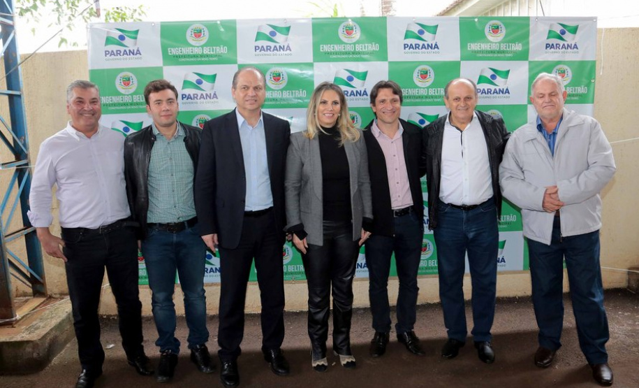 A governadora Cida Borghetti esteve nesta sexta-feira (15) em Engenheiro Beltrão para autorizar licitações de obras de melhoria e modernização da infraestrutura do município e para finalizar a construção do Centro de Educação Infantil Ana Zenir Salamoni Curi