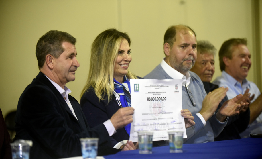 A governadora Cida Borghetti confirmou nesta quinta-feira (21) o apoio do Governo do Estado para um conjunto de obras em São José dos Pinhais, na Região Metropolitana de Curitiba