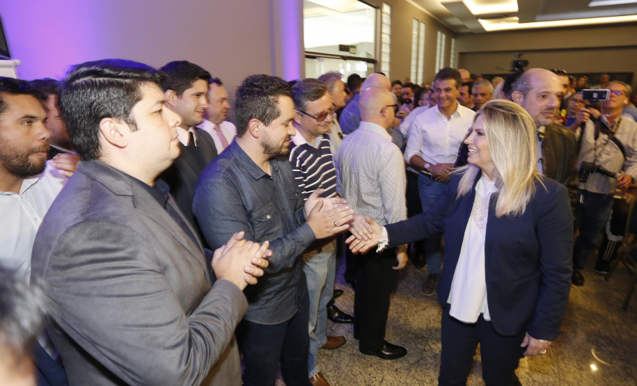 A governadora Cida Borghetti esteve em Ponta Grossa, nos Campos Gerais, onde firmou convênios para investimentos nos municípios da região