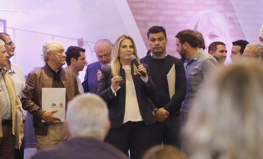 A governadora Cida Borghetti esteve em Ponta Grossa, nos Campos Gerais, onde firmou convênios para investimentos nos municípios da região