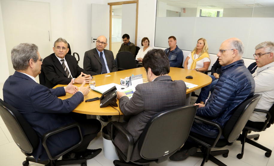 Secretário estadual do Desenvolvimento Urbano, Silvio Barros recebe técnicos do Ministério das Cidades.  Curitiba, 06/11/2018  -  Foto: Jaelson Lucas/ANPr