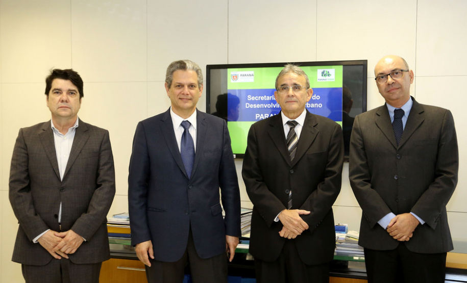 Secretário estadual do Desenvolvimento Urbano, Silvio Barros recebe técnicos do Ministério das Cidades.  Curitiba, 06/11/2018  -  Foto: Jaelson Lucas/ANPr
