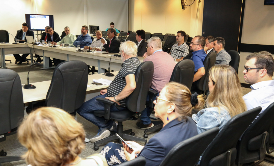 O secretário estadual do Desenvolvimento Urbano (Sedu), Silvio Barros, conduziu nesta segunda-feira (27) a reunião entre as equipes de transição e fez um balanço detalhado das atividades da pasta nos últimos sete meses.  - Curitiba, 26/11/2018  -  Foto: Rogério Machado