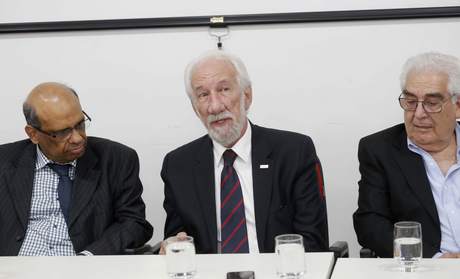 Posse do Conselho de Administração do Serviço Social Autônomo Paranacidade. Tomaram posse os secretários João Carlos Ortega (foto), secretário do Desenvolvimento Urbano; René de Oliveira Garcia Júnior, secretário da Fazenda e Valdemar Bernardo Jorge, secretário do Planejamento.  ? Curitiba, 02/01/2019  -  Foto: Arnaldo Alves/ANPr